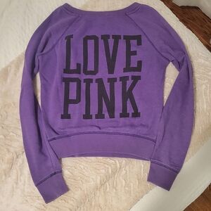 Vintage Y2K Victoria's Secret Pink-Pullover "Love Pink" Logo Sweater in Purple